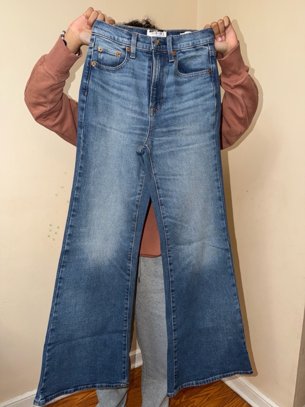 Universal Thread Women's Medium Blue Wide-Leg Jeans